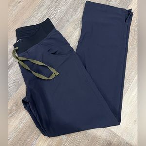 *limited edition color* Figs Livingston basic scrub pant